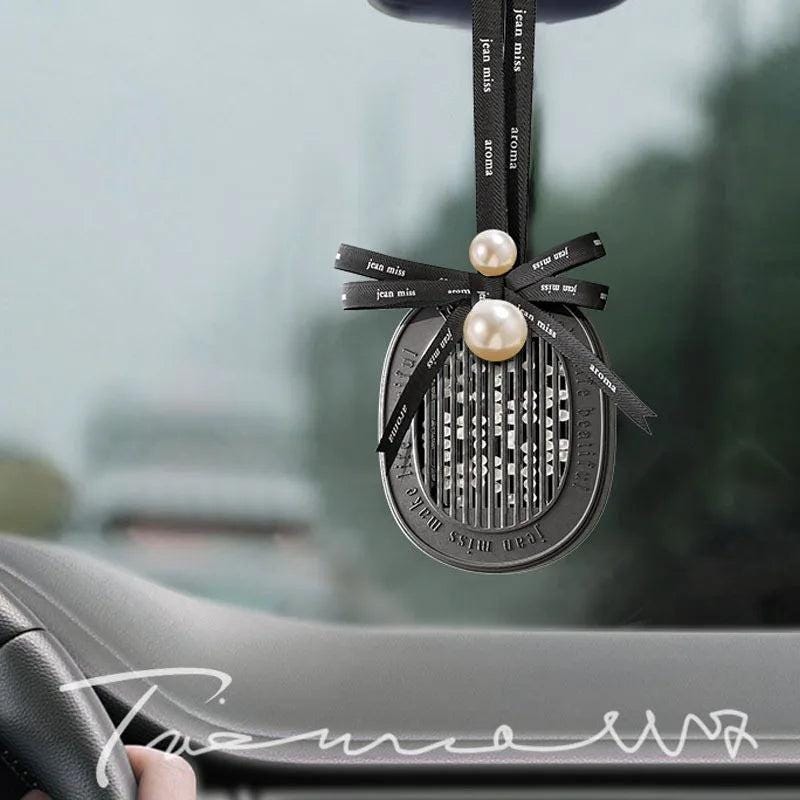 Car Aromatherapy Long Lasting Fragrance Car Perfume Interior High-end Decoration Home Bedroom Wardrobe Fragrance Pendant Perfume
