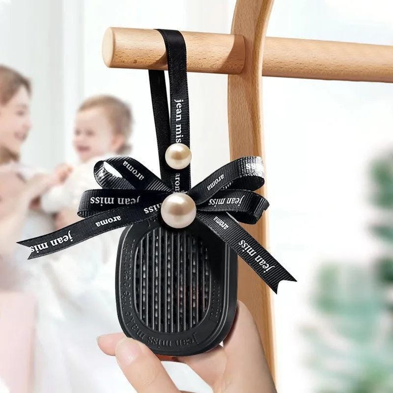 Car Aromatherapy Long Lasting Fragrance Car Perfume Interior High-end Decoration Home Bedroom Wardrobe Fragrance Pendant Perfume